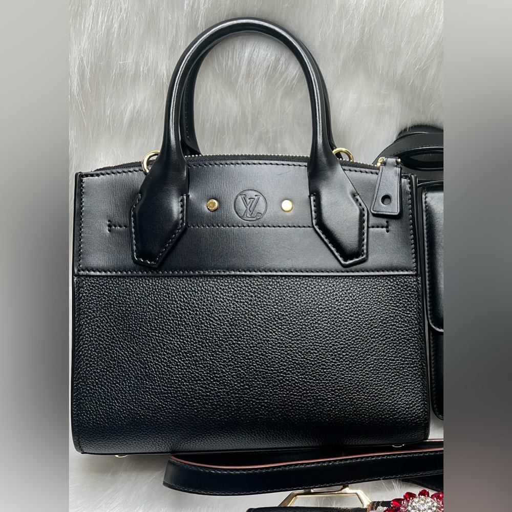 Unlisted Items - Picture 5 of 5